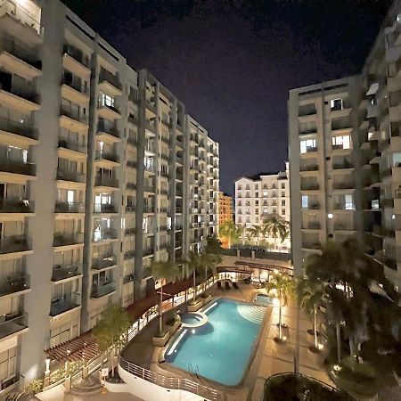 Newport Hotel Near Naia Manila Airport Terminal Пасай Экстерьер фото