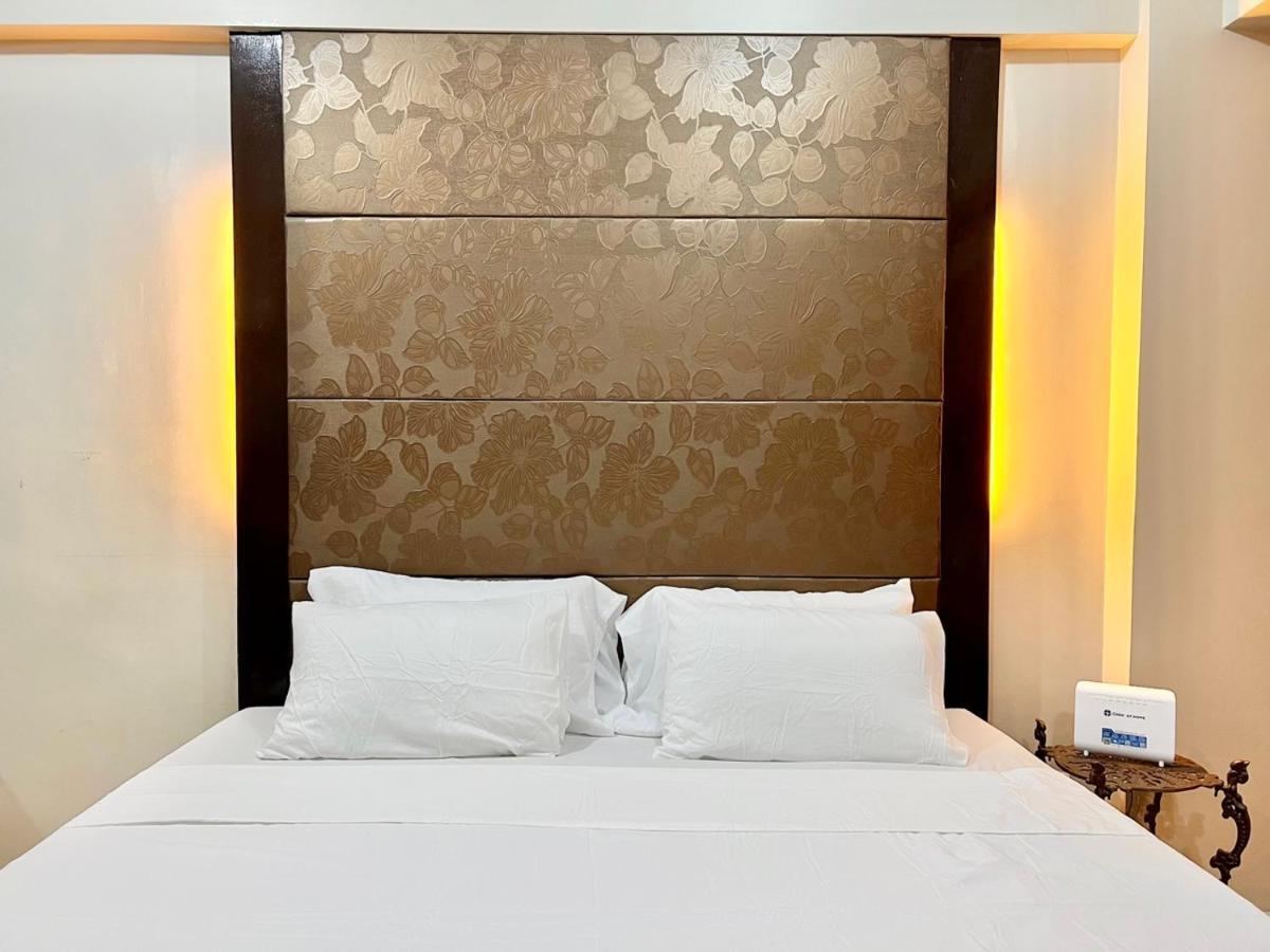 Newport Hotel Near Naia Manila Airport Terminal Пасай Экстерьер фото